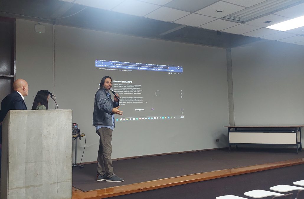 Egresados ofrecieron conversatorio sobre Inteligencia Artificial y su uso en el ámbito de la Academia